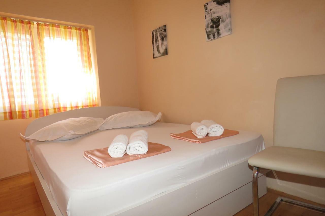 Apartment Central City Makarska Buitenkant foto
